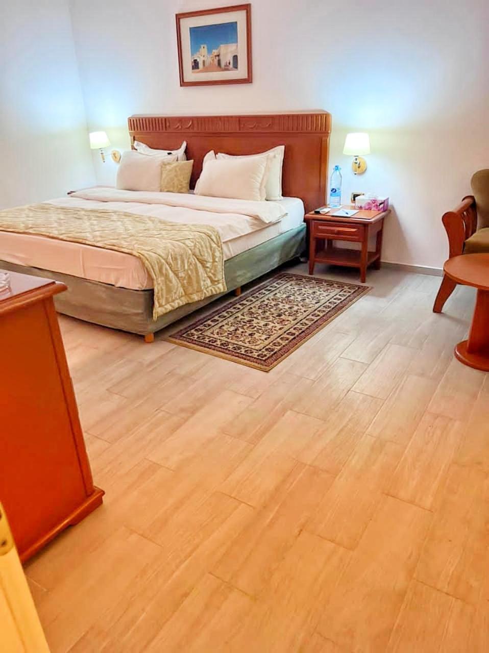 L'Amitie Hotel NʼDjamena Екстериор снимка
