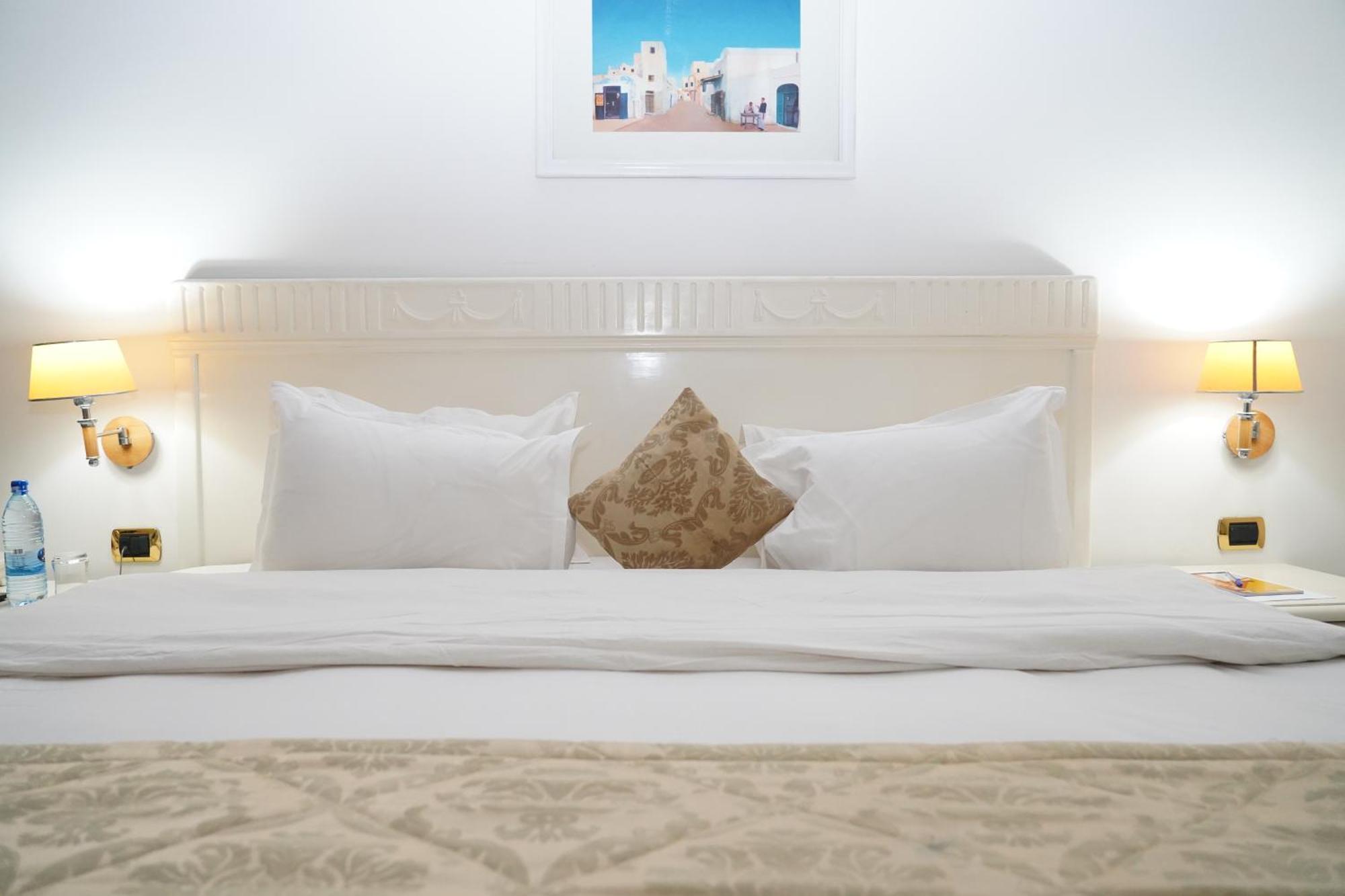 L'Amitie Hotel NʼDjamena Екстериор снимка