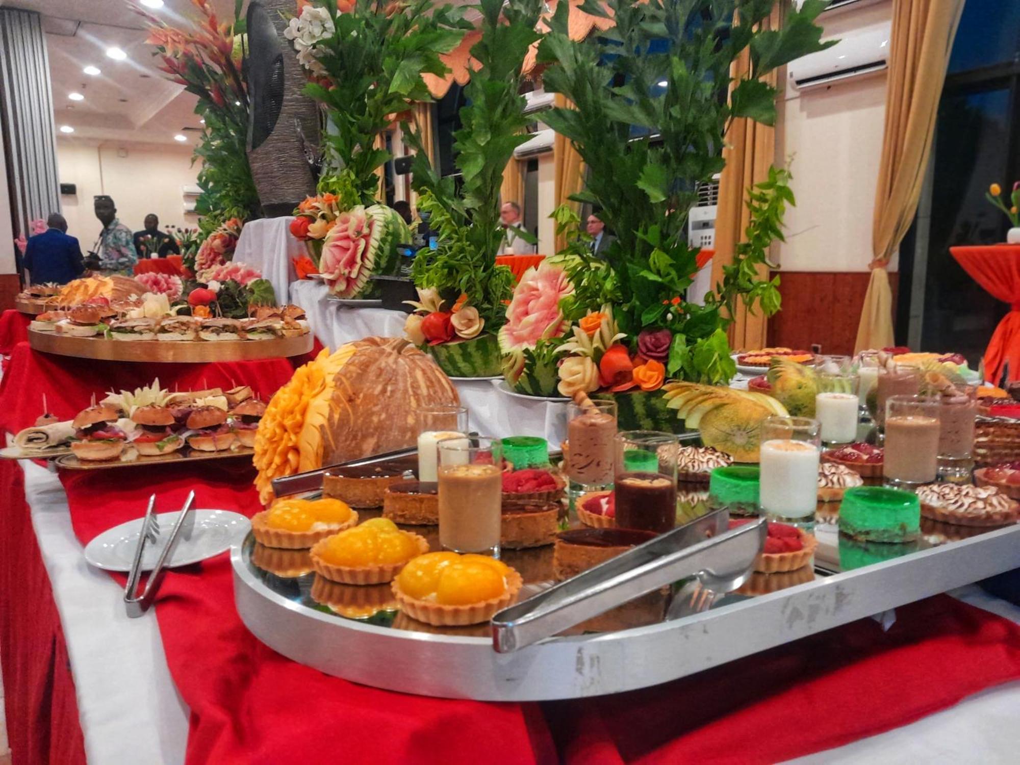 L'Amitie Hotel NʼDjamena Екстериор снимка