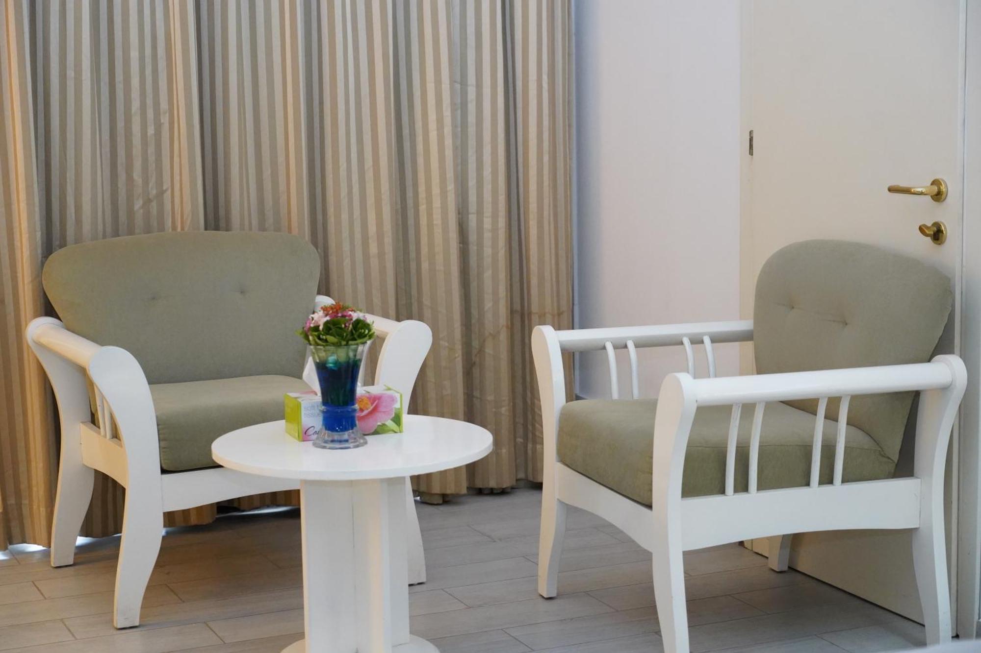 L'Amitie Hotel NʼDjamena Екстериор снимка